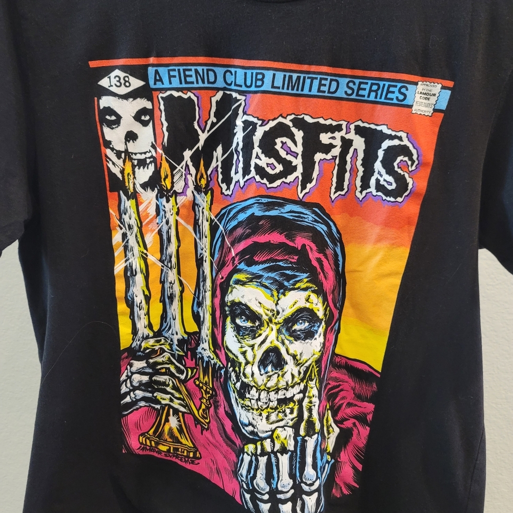 Rare Hot Misfit Cotton T-Shirt Size L - Picture 6 of 7